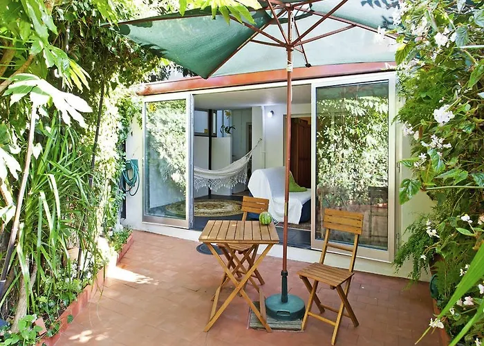 Apartment With Private Garden